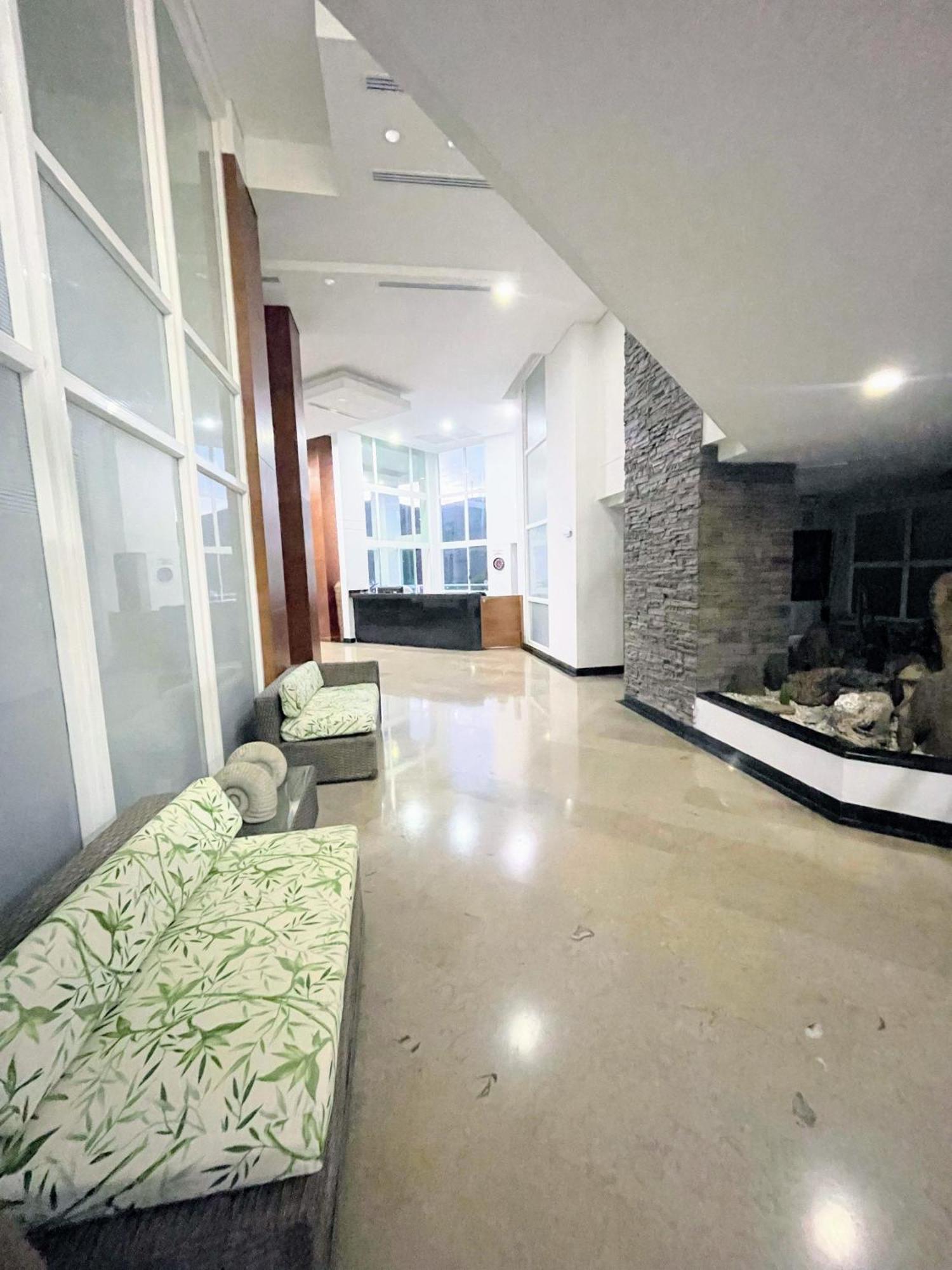 Con Vista Al Mar En Santa Marta Apartamento *